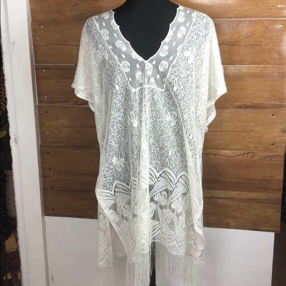 Beautiful crochet swimwear cover up for women - Picture 4 of 10